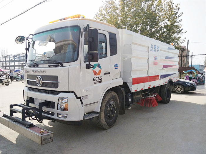 东风天锦扫路车