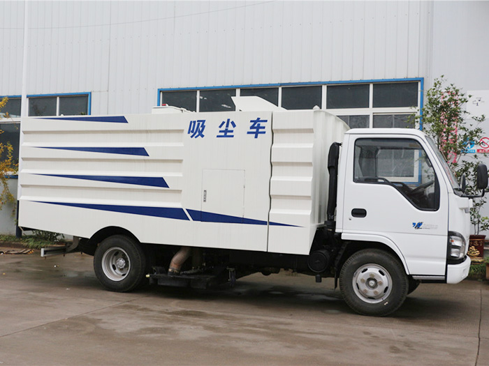 五十铃吸尘车